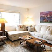 Jackson Luxe: Teton Views & Downtown Vibes 2 Bedroom Townhouse