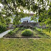 Charming and Comfortable Holiday Home in Melay