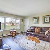Cozy Couples Escape in Homewood: Pets Welcome!