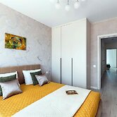 Three-room apartment near Avia Mall