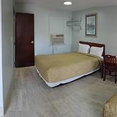 Deluxe Inn Elkton
