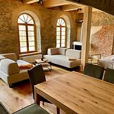 Galeriewohnung mit 7 m Raumhohe, Whirlwanne & Kamin - Best Price!