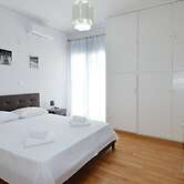 Spacious minimal apartment at Chalandri