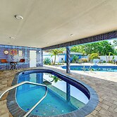 2 Private Pools! 2-acre Retreat Near Dtwn Sarasota