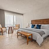 Oceanfront Apartments with Great Views