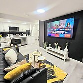 Modern 2BR Private Basement Suite Edmonton