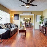 St Pete Home w/ Ample Parking! Near Dtwn & Beaches