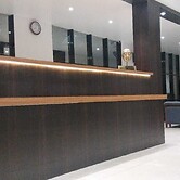 7 The Business Hotel
