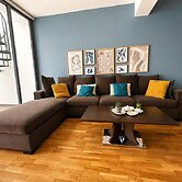 Jay's 2-BR Apt & Terrace in Larnaca