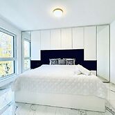 Quiet Luxury 5BR Villa With Garden