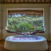 Private Bush Camp With Pool Cottages Tents - 2332