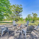 Surrounding Pasture Views! Peaceful Escape in Iuka
