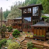 Lumbermill Modern - Zen Sanctuary Near U Of O 3 Bedroom Home