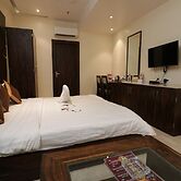 EENNRA GUEST HOUSE, Malda