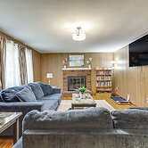 Walk to Shops & Eats! Attleboro Basecamp