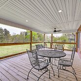 3 Mi to Nolin Lake Boat Ramp! Family Home w/ Deck