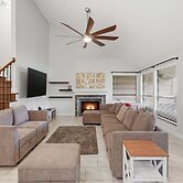Serene Waterfront Haven Spacious 3BR Townhouse In Newport