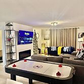 Airport Urban Oasis 4BR Family Retreat Home