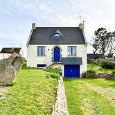 Plouguerneau Coastal Retreat With Garden