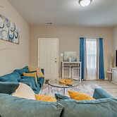 Peaceful Spartanburg Home Base, 6 Mi to Dtwn!
