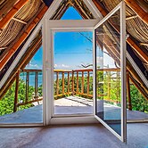 Experience Coastal Bliss in Isla Navidad - Stunning Waterviews