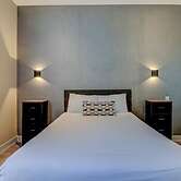 Inviting 2BR Basement Suite - Downtown
