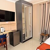 Glitz & Glam Guesthouse