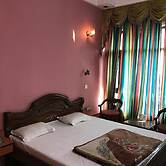 Hotel D R International