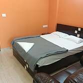 NEW SURYA DELUXE BOARDING AND LODGING