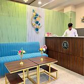 Hotel Highway Retreat