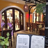 El Zaguán Colonial by GuruHotel