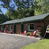 Dwight Village Motel