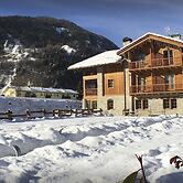 Hotel Les Montagnards