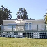 Ty Collwyn Waterfront Retreat