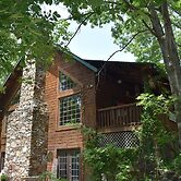Bear Creek Lodge Cabin Resort