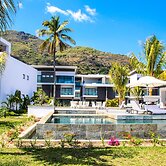 Latitude Luxury Seafront Apartments