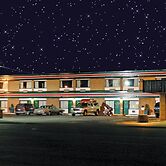 Pinewood Motor Inn