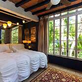 Garlands del Rio Riverside Boutique Hotel