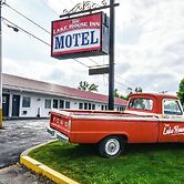 The Lake House Inn