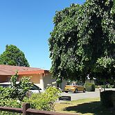 Commodore Motor Lodge