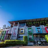The b Ranong Trend Hotel