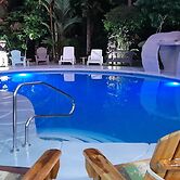 El Colibri Rojo Hotel Cabinas