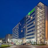 Holiday Inn Cleveland Clinic by IHG