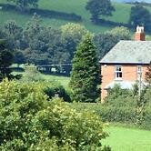 The Old Vicarage Dolfor