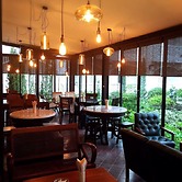 Koranaree Courtyard Boutique Hotel