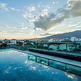 Art Mai Gallery Nimman Hotel