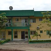 L'Aquarius Marina 2000