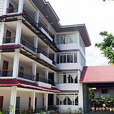 Golden Lotus Inle Hotel