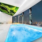 Apartments in Sky Tower with Bathtub near the window