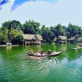 Kampung Sampireun Resort & Spa